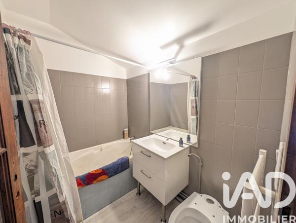 Maison à vendre 6 pièces 121 m² Izernore