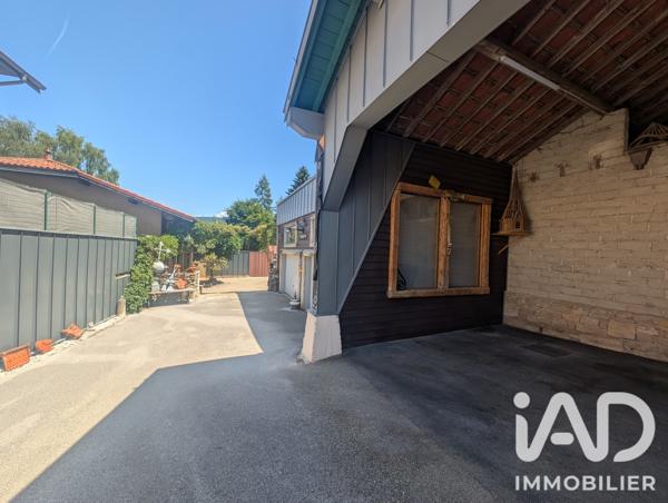 Maison à vendre 6 pièces 121 m² Izernore