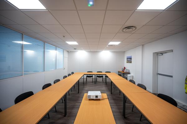 Local D’activité 21044m² – Saint Leger de Linieres
