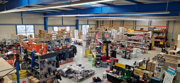 Local Commercial 782m² – Cholet