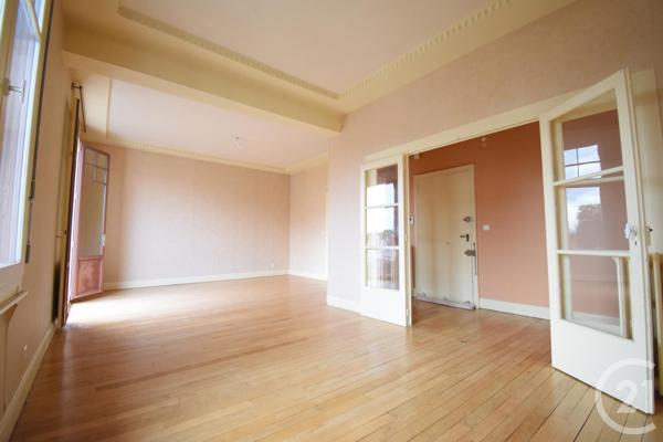 Appartement F3 à vendre  3 pièces - 112,03 m2 VICHY - 03