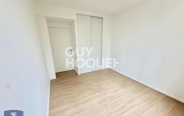 APPARTEMENT T3 RUE D'YPRES NON MEUBLE - PISCINE, GARDIEN, ESPACES VERTS