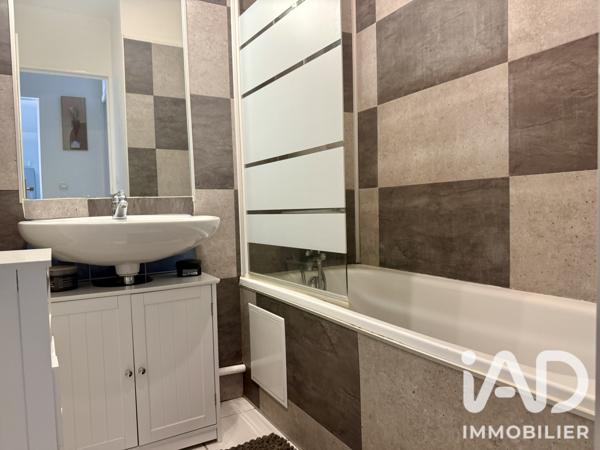 Maison à vendre 4 pièces 64 m² Loriol-du-Comtat