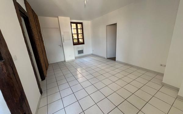 Appartement à louer    2 pièces • 37 m2 Albi