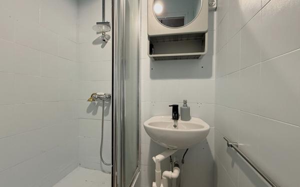 Appartement à vendre    3 pièces • 39,80 m2 Vanves