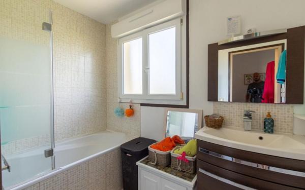 Maison à vendre    5 pièces • 140 m2 Les Mureaux