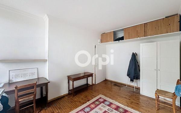 Appartement à vendre    2 pièces • 43,60 m2 Paris 15