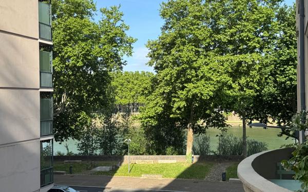 Appartement à louer    3 pièces • 69,35 m2 Lyon 4