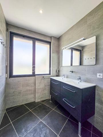 Maison en pierre de 181 m²