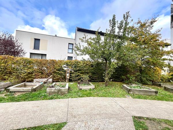 3 pièces avec balcon-terrasse et parking