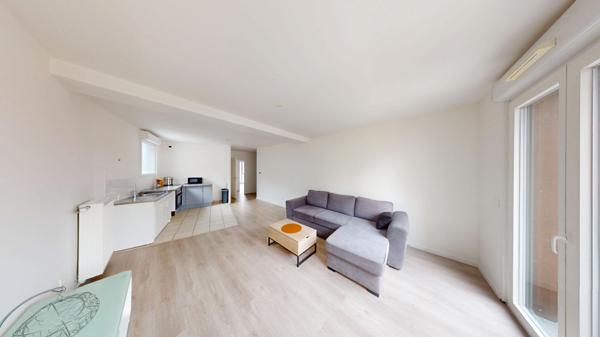 3 pièces avec balcon-terrasse et parking