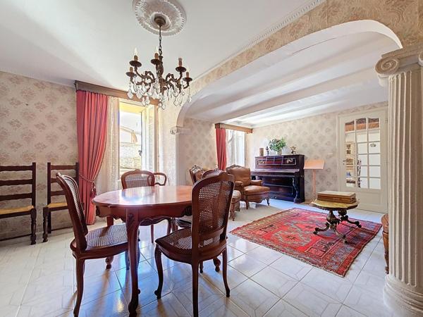 Maison de village avec garage, caves et 3 chambres – Camplong