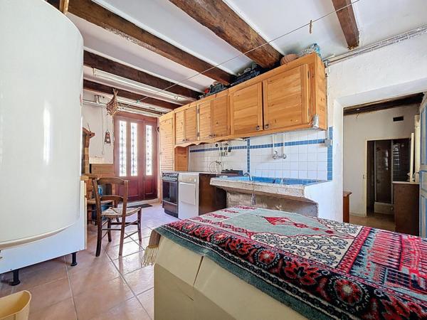 Maison de village avec garage, caves et 3 chambres – Camplong