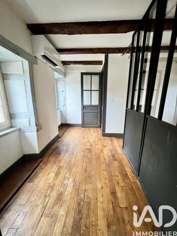 Maison à vendre 6 pièces 208 m² Saint-Léonard-de-Noblat