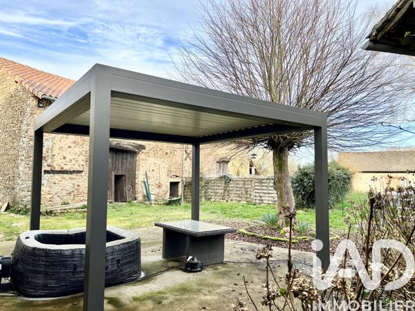 Maison à vendre 6 pièces 208 m² Saint-Léonard-de-Noblat