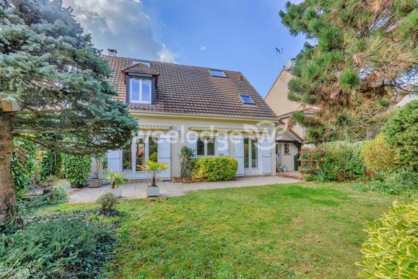 Maison à vendre 6 pièces de 116,31 m² à Chanteloup-les-Vignes