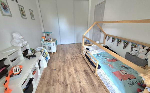 Maison à vendre    4 pièces •  Jouy-le-Châtel