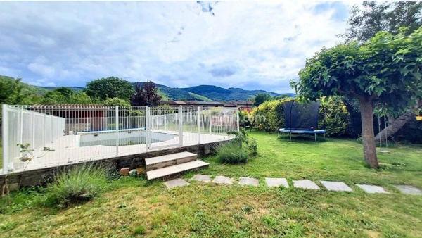 Vente Maison de village 4 pièces 132 m2 à Aiguefonde