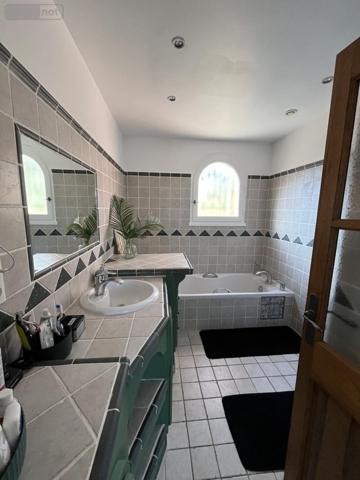 Maison à vendre à Saint-Paul-Trois-Châteaux dans la Drôme (26130), ref : 26060-806