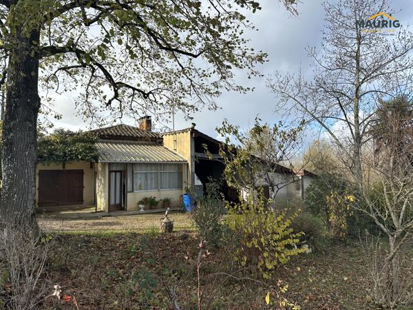 Maison en pierre avec grange et terrain 8754m²