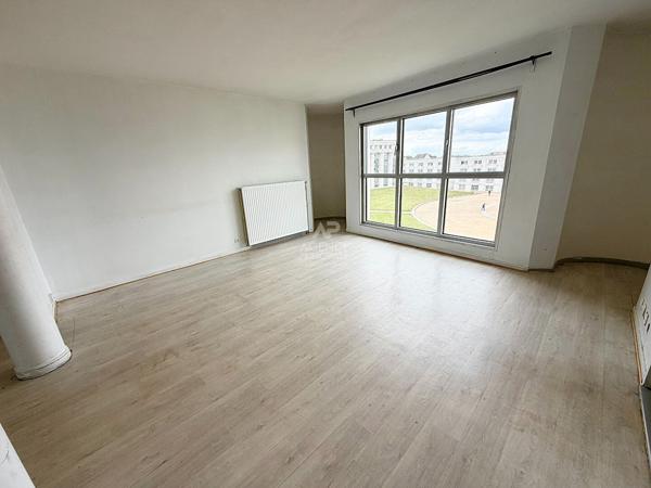 Appartement Cergy 3 pièce(s) 74.03 m2 176 000 € **  - Référence  2306