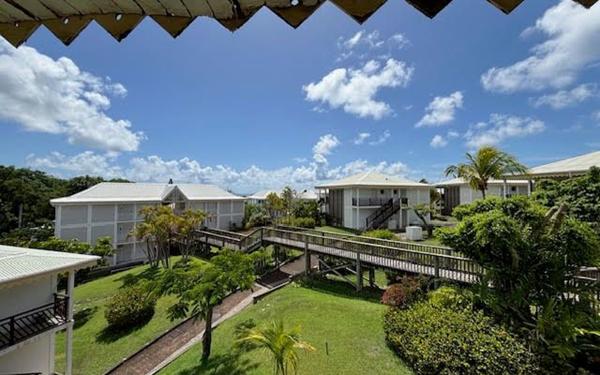 Appartement à louer    2 pièces •  Saint-François