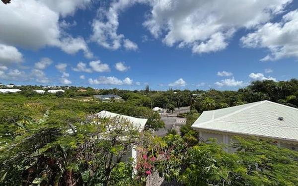 Appartement à louer    2 pièces •  Saint-François