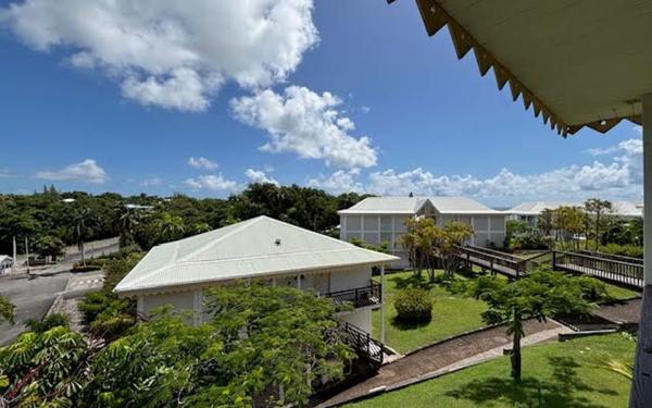 Appartement à louer    2 pièces •  Saint-François