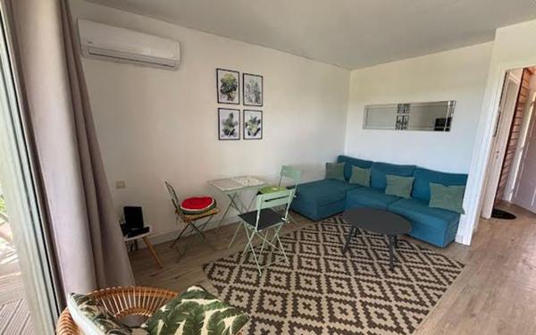 Appartement à louer    2 pièces •  Saint-François