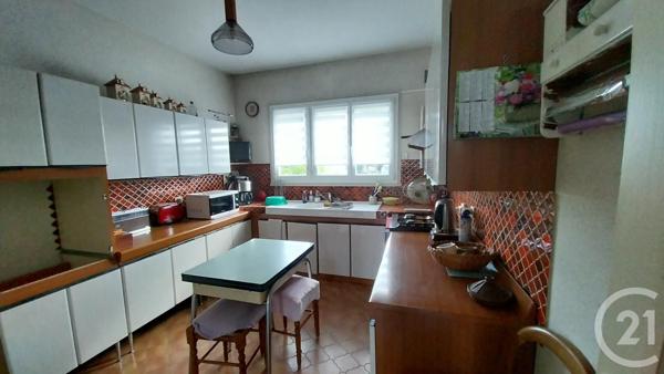 Maison à vendre  8 pièces - 200 m2 MONTMERLE SUR SAONE - 01