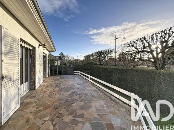 Location maison 8 pièces 164 m² Verrières-le-Buisson