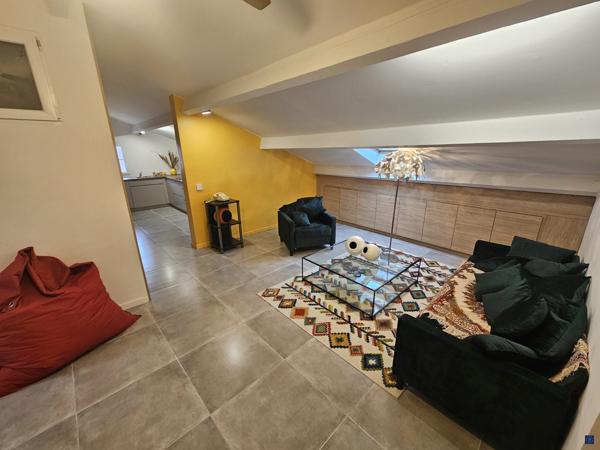Appartement T3 à 200m du marché