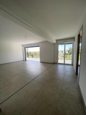 BOULOURIS   Appartement T4 Grand Standing de 107 m² avec terrasse de 36 m²  Frais de notaire réduits