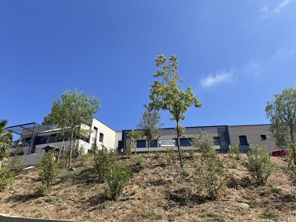 BOULOURIS   Appartement T4 Grand Standing de 107 m² avec terrasse de 36 m²  Frais de notaire réduits