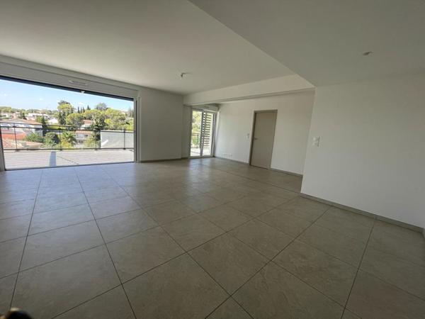 BOULOURIS   Appartement T4 Grand Standing de 107 m² avec terrasse de 36 m²  Frais de notaire réduits
