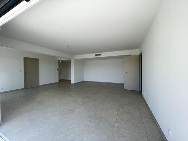 BOULOURIS   Appartement T4 Grand Standing de 107 m² avec terrasse de 36 m²  Frais de notaire réduits