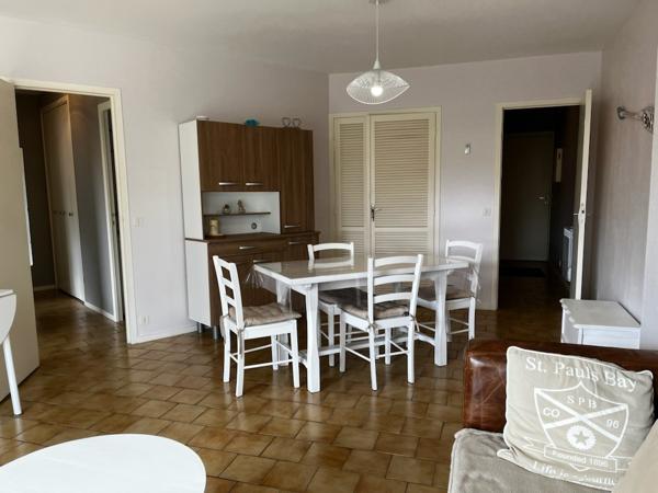 17640 VAUX SUR MER APPARTEMENT T3 RDC à 100m PLAGE