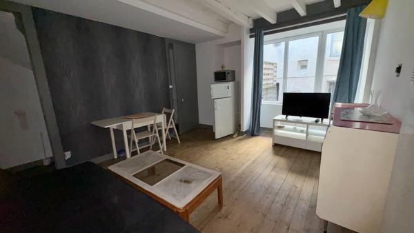 Appartement
                                                                                                                                                                                                                                                                                                                        2 pièce(s)                                                                                                                                                                                                          1 chambre(s)                                                                                                                                                                                                          51  m²