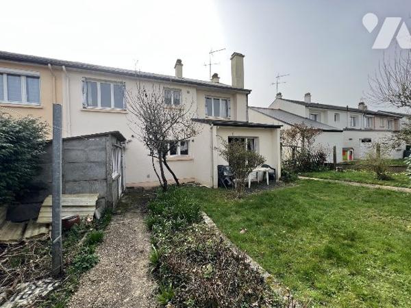 MAISON D'HABITATION A VENDRE