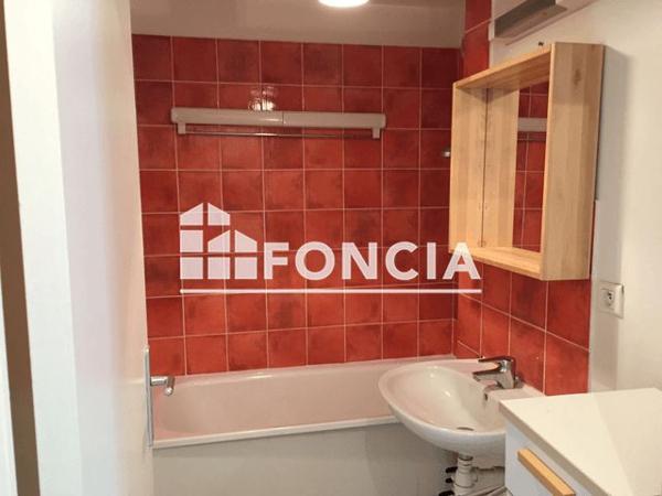 Location Appartement 4 pièces 69.45 m² - 2 BIS RUE DES JOUERIES Saint Germain En Laye 78100