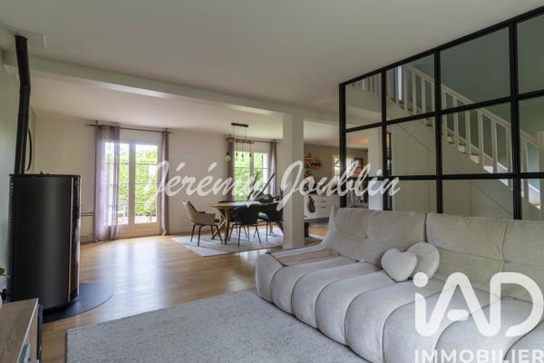 Maison à vendre 6 pièces 140 m² Jouy-le-Moutier