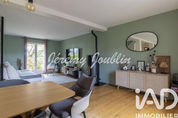 Maison à vendre 6 pièces 140 m² Jouy-le-Moutier