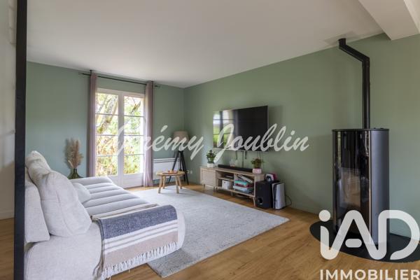 Maison à vendre 6 pièces 140 m² Jouy-le-Moutier