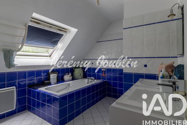 Maison à vendre 6 pièces 140 m² Jouy-le-Moutier