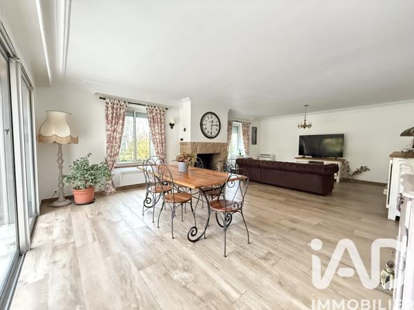 Maison à vendre 10 pièces 278 m² Crécy-la-Chapelle