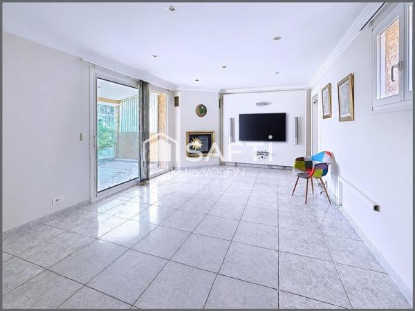Villa piscine 190m2 + dépendance Chateau Gombert