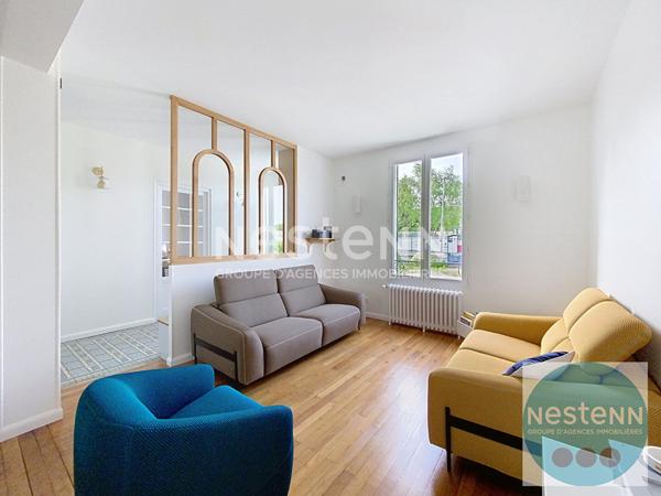 Superbe maison familiale de 200 m² à Seur avec 4 chambres, séjour lumineux, piscine, terrasse et grand jardin de 1 735 m². Proche écoles, commerces et transports.