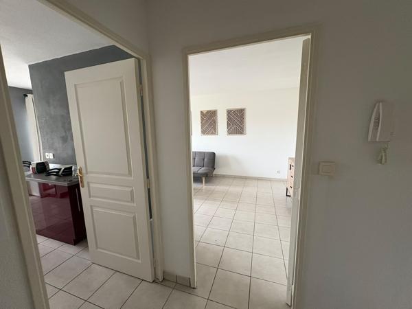 APPARTEMENT T3 MEUBLE