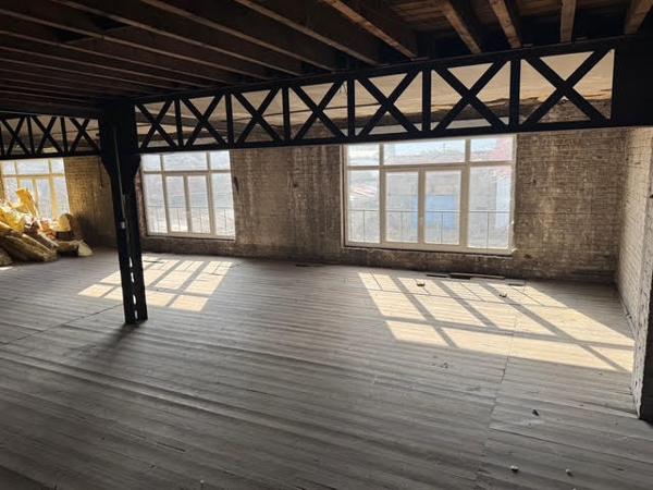 L ATELIER- Loft HALLUIN -102 M² -86 M² carrez T3/T4 - BALCON 12 M² - PARKING - 227 208 € FAI