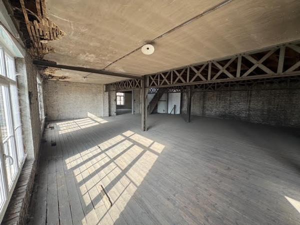 L ATELIER- Loft HALLUIN -102 M² -86 M² carrez T3/T4 - BALCON 12 M² - PARKING - 227 208 € FAI